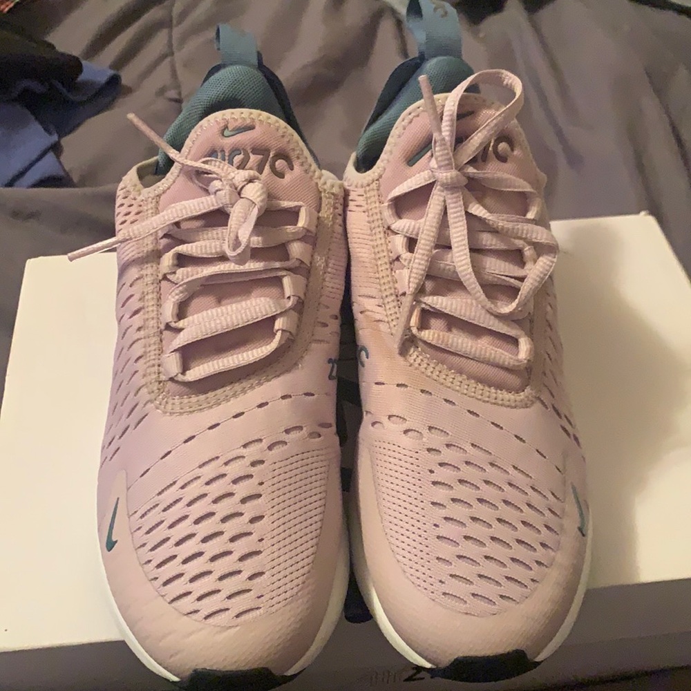 Nike air 270